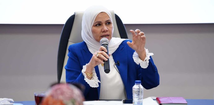 رشا عبد العال